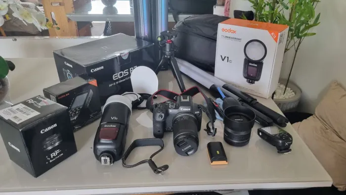 Câmera Canon EOS R7 + Kit completo
