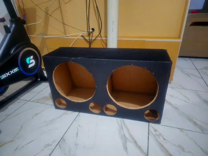 Caixa vazia MDF 15 polegadas