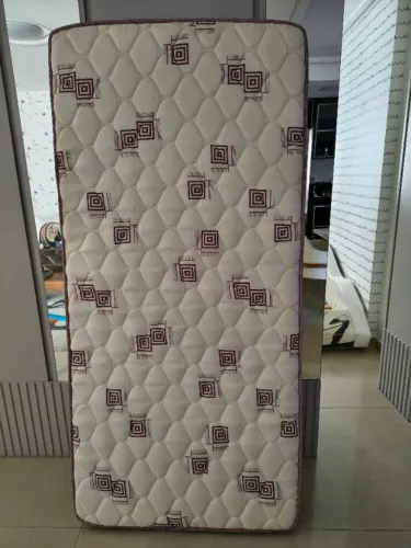 Colchão Ortobom Light D28 solteiro 88x188x16 - ótimo estado