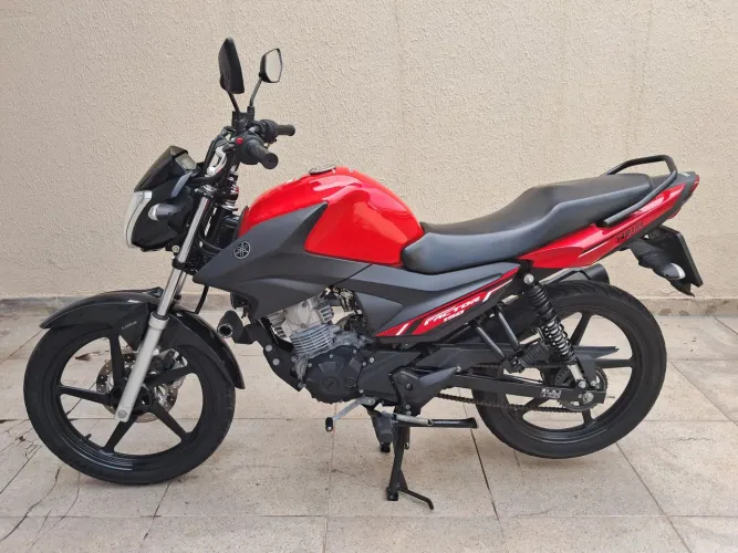 YAMAHA/YBR150 FACTOR ED ANO 2022/23 3.300 KMS
