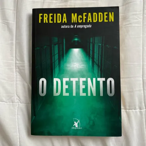 Livro O Detento - Freida McFadden