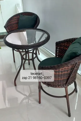 Móveis de fibra sintética e corda náutica