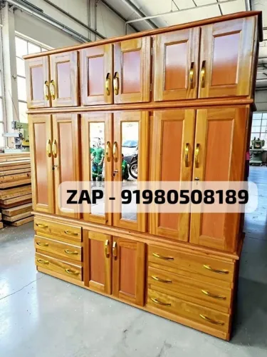 Guarda roupa modelo casal de madeira fabricação própria novo