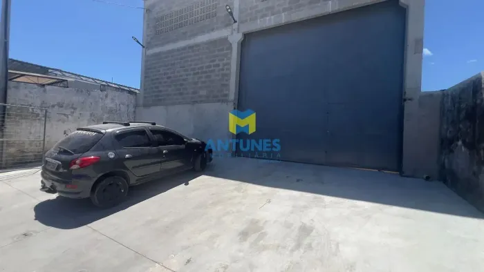 Alugue Galpão NOVO no Jordão, com 350m² ao lado do Aeroporto