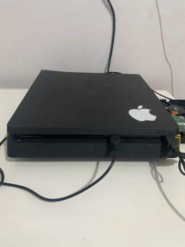 Vendo PS4 seminovo