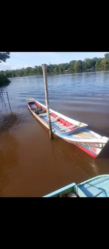 Vendo barco de 10 m com tudo o motor NS 18