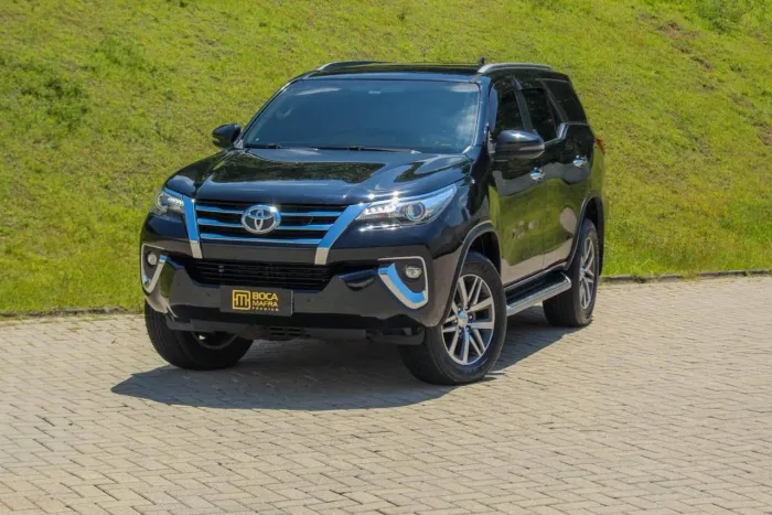 Toyota Hilux SW4 4X4 2.8 Diesel 2019