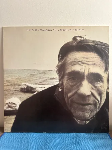 LP The Cure - Standing On a Beach - The Singles