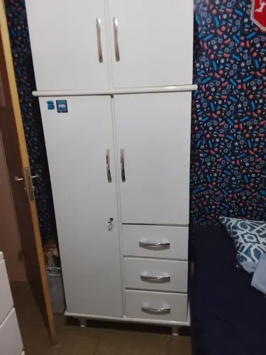 Guarda roupa solteiro 