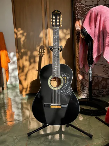 Violão Nylon Harmonics