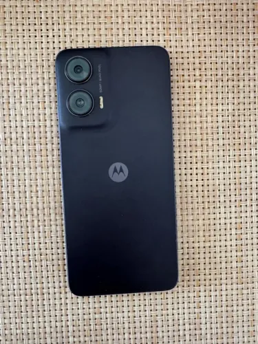 Vendo Motorola G35 com caixa