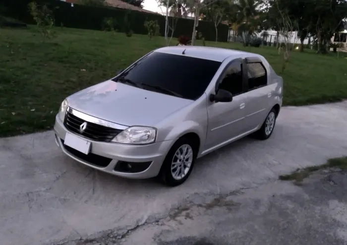 Renault Logan Expression Hi-flex 1.6 8V 4P 2012