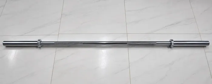 Barra Maciça para Musculação 1,50 m - 7 kg - Excelente Estado