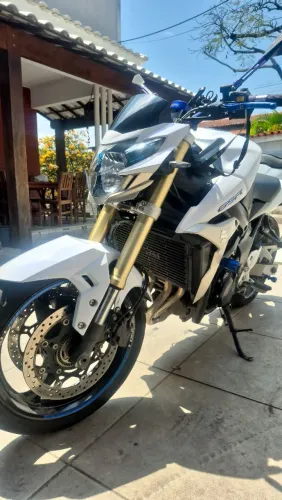 GSR 750 ABS 2015 IMPECÁVEL