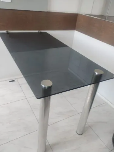 MESA de VIDRO TEMPERADO FUMÊ
