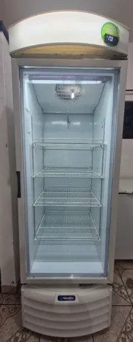 Refrigerador Expositor Metalfrio VB52RE - 497 litros, 220v