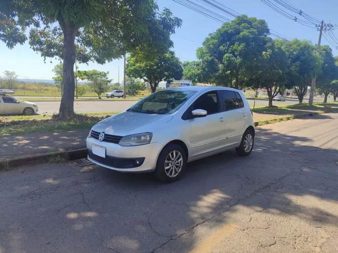 Volkswagen Fox Prime/higli. 1.6 Total Flex 8V 5P 2013