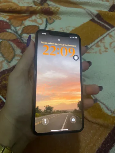 iPhone 11 Pro Max Dourado