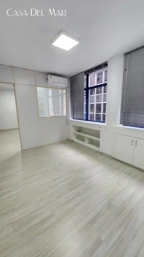 Sala Comercial para Venda em Florianópolis, Centro, 1 banheiro, 1 vaga