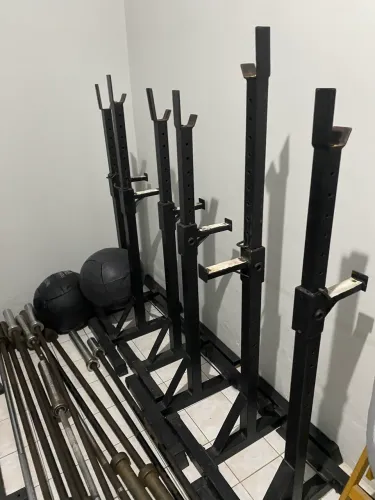 EQUIPAMENTOS DE ACADEMIA / CROSSFIT À VENDA