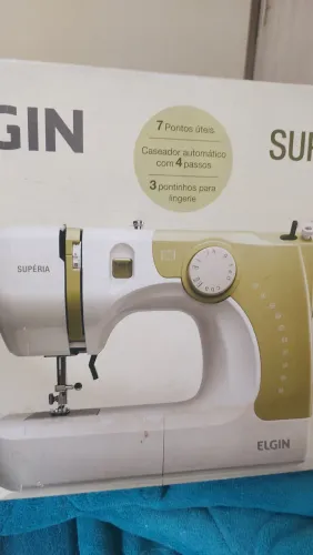 Máquina de costura Elgin 2050 portátil 110v