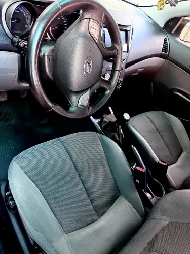 Hyundai HB20S Unique 1.0 Flex 12V Mec. 2019