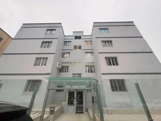 Locação | Apartamento mobiliado com 3 quartos no Centro de Florianópolis