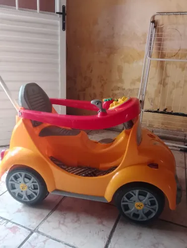 Carro de passeio para criança 