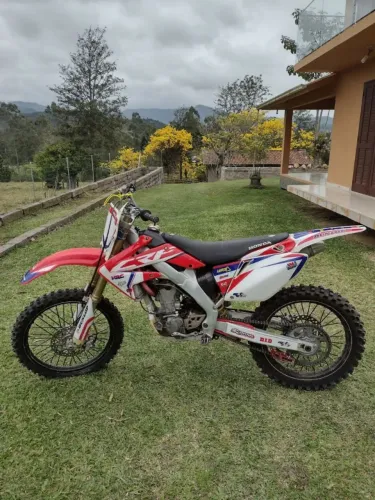 CRF 250 R