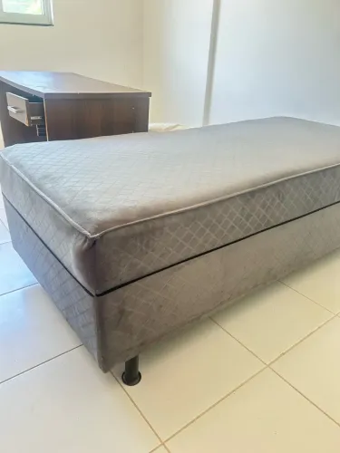 Colchão solteirão com molas ensacadas