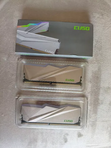 Memória RAM RGB DDR4 16GB (2x8) Cuso