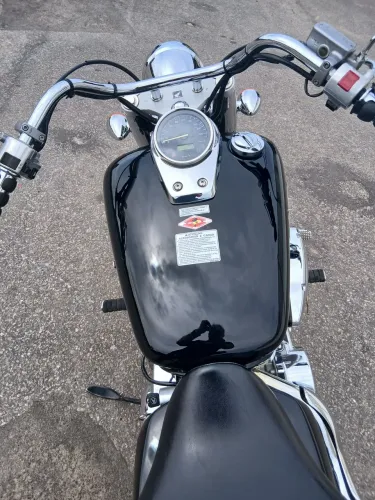 Moto shadow 750