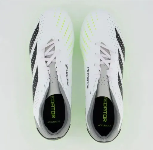 Chuteira Adidas Campo