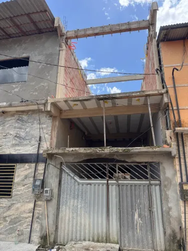 Casa na trascoqueiro( contrição)