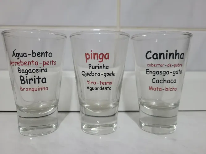 Copinhos de pinga