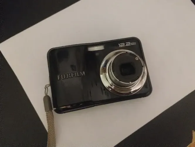 camera fujifilm 12.2 mp