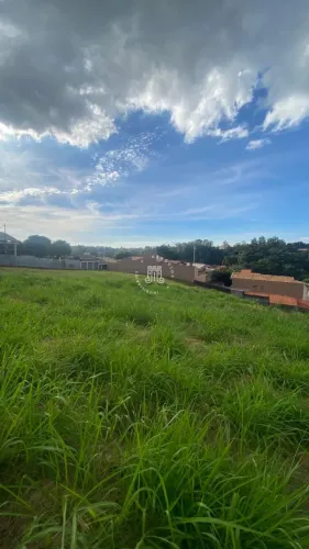 TERRENO A VENDA EM PEQUENO DECLIVE BAIRRO DA COLONIA COM 12M FRENTE P/ AVENIDA COM 515M² E