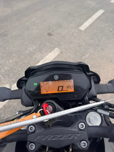 Fz25 moto sem detalhe