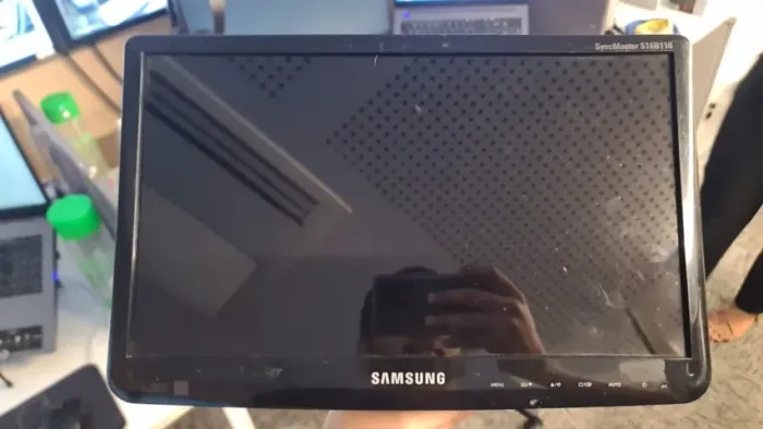 Monitor Samsung S16B110N