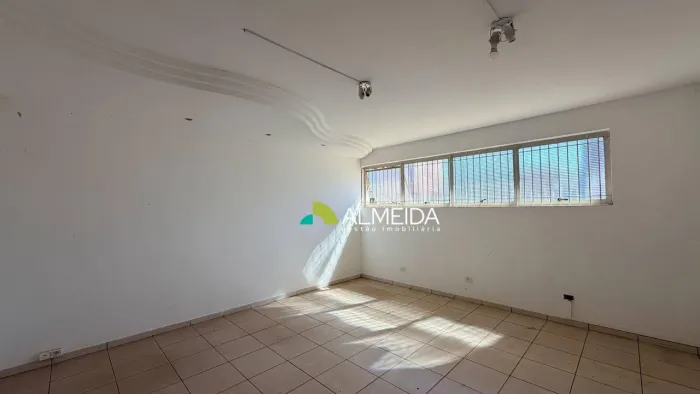 Casa com 4 dormitórios à venda, 157 m² por R$ 550.000,00 - Centro - Rio Claro/SP
