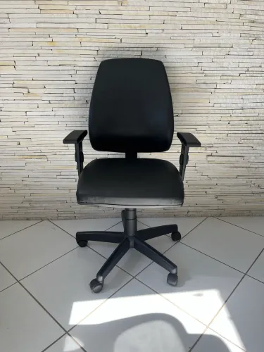 Cadeira Presidente Cavaletti Pro 38001-SRE com Braços SL