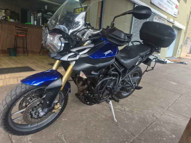 moto muito bem conservada