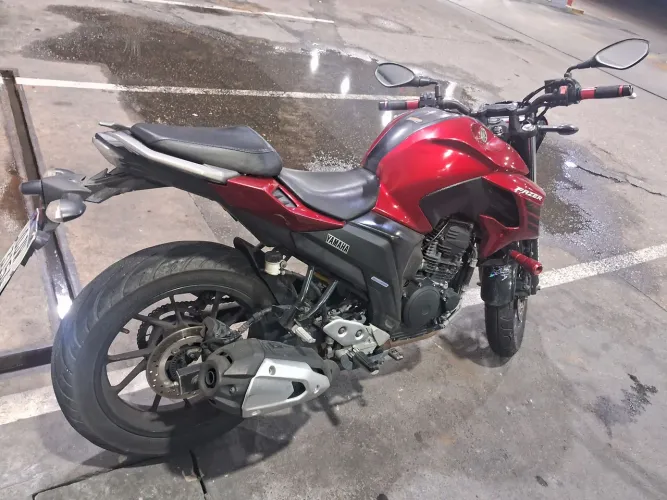 Vendo ou Troco em XRE 300 ou xtz 250 valor 22.000
