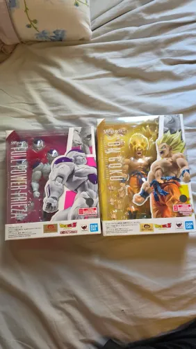 Freeza Full Power + Goku Lendário SH Figuarts