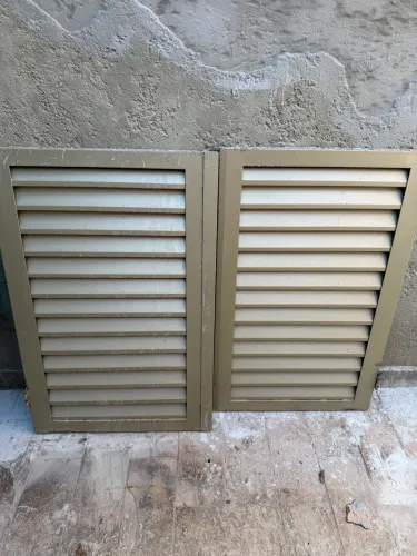 Janela para quarto de ferro