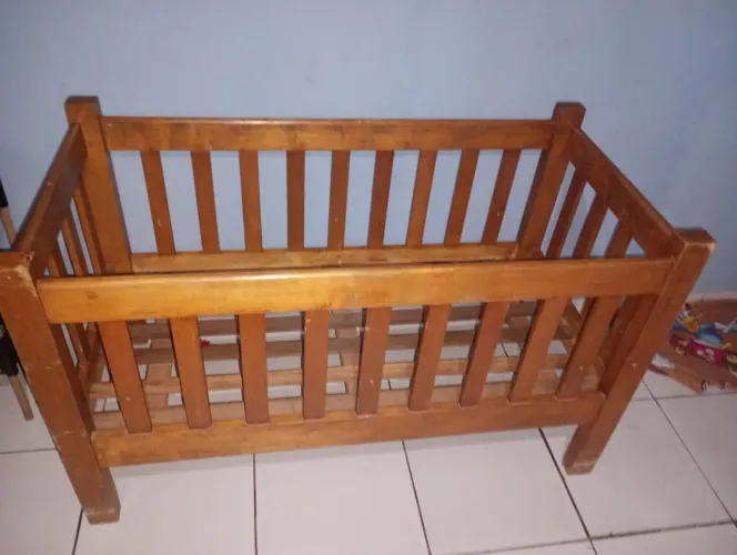 Vendo Berço de madeira