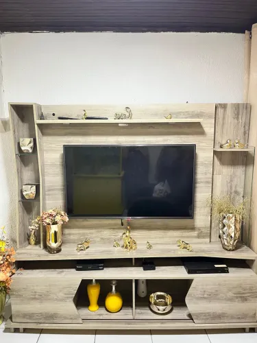 Painel/Rack para TV 2 metros em ótimo estado 