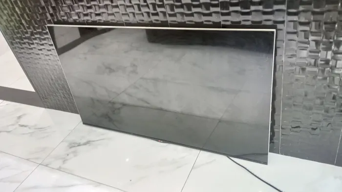 TV LG modelo 60 la 8600.