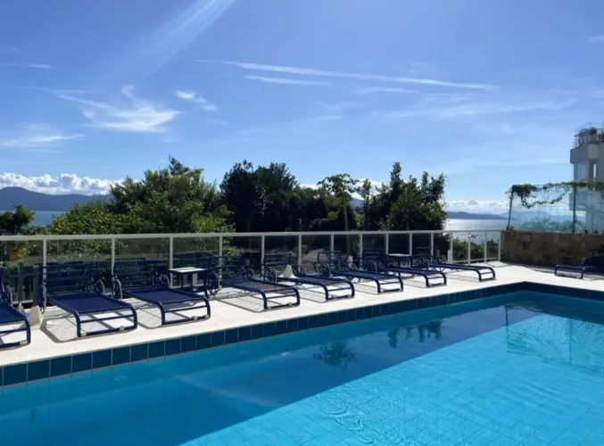 Apartamento para Locação em Florianópolis, Jurerê, 3 dormitórios, 3 suítes, 4 banheiros, 1