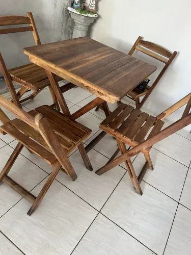 Mesa 4 cadeiras 